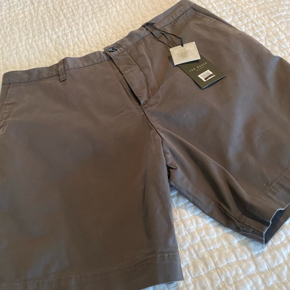 Ted Baker London Fordo‎ Flat Front
Cotton Twill Shorts In Charcoal...